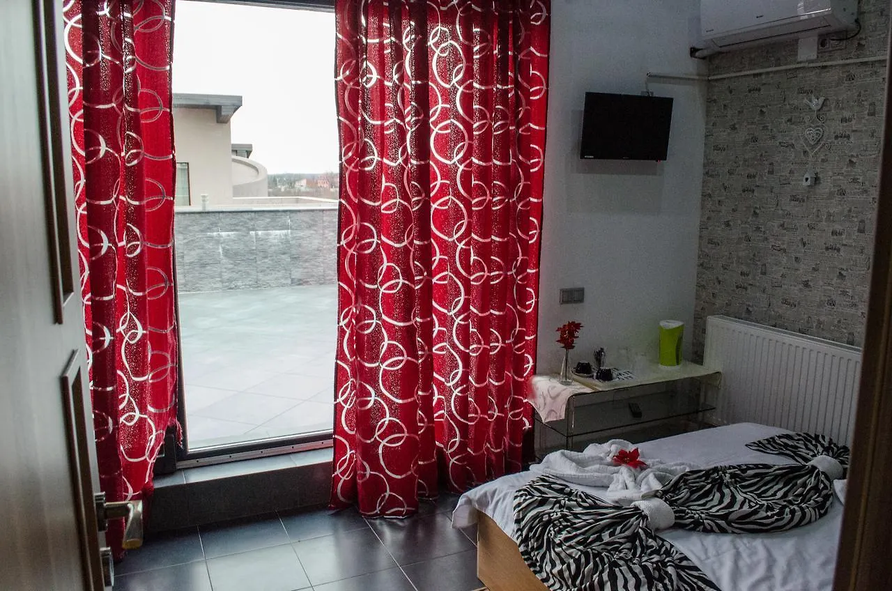 בוקרשט City Lux Villa בית הארחה