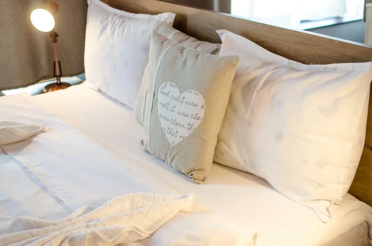 Guest house City Lux Villa Bucharest